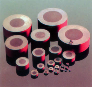 �M(j��n)�ھ۾�����ʯģ��